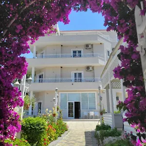 August Gasthof Ksamil