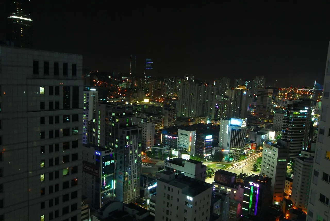Dynamic Guesthouse Busan 0*,